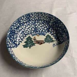 CABIN IN THE SNOW, by Tienshan. 9-inch Vegetable Serving Bowl. EUC